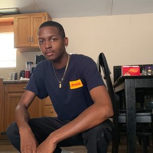 Meet your Posher, Dennis